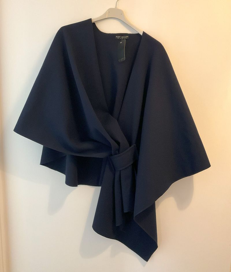 Kurt Muller Elegant Italian Knit Cape with Knot Closure One Size Assorted Colours