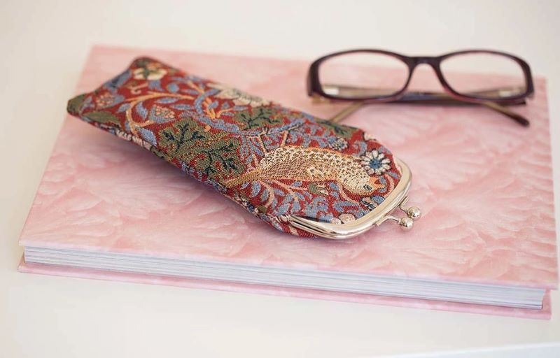 Signare Tapestry Strawberry Thief By William Morris Glasses Pouch Red Or Blue Woven Tapestry Kiss Lock