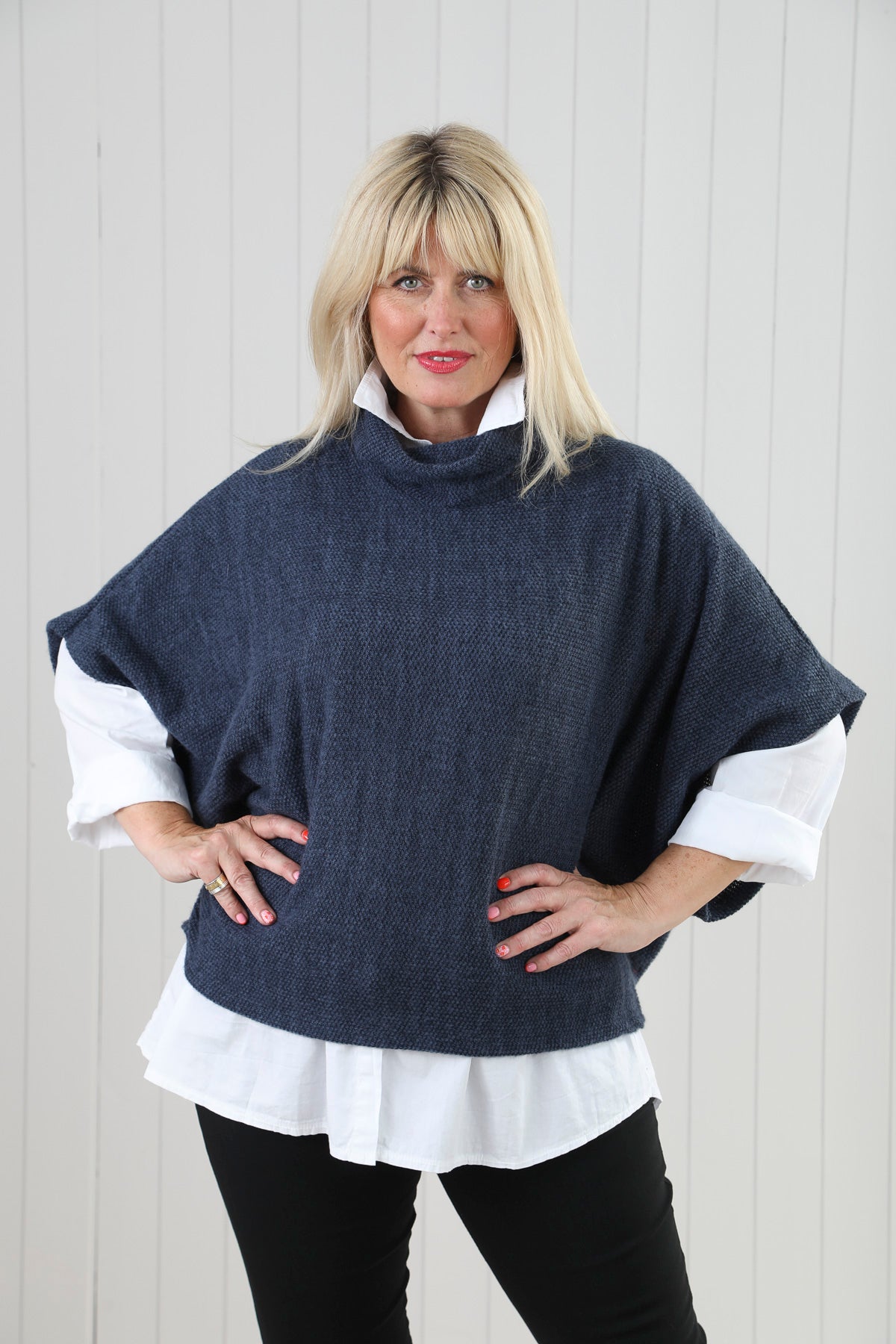 Goose Island Cowl Poncho Top One Size Assorted Colours