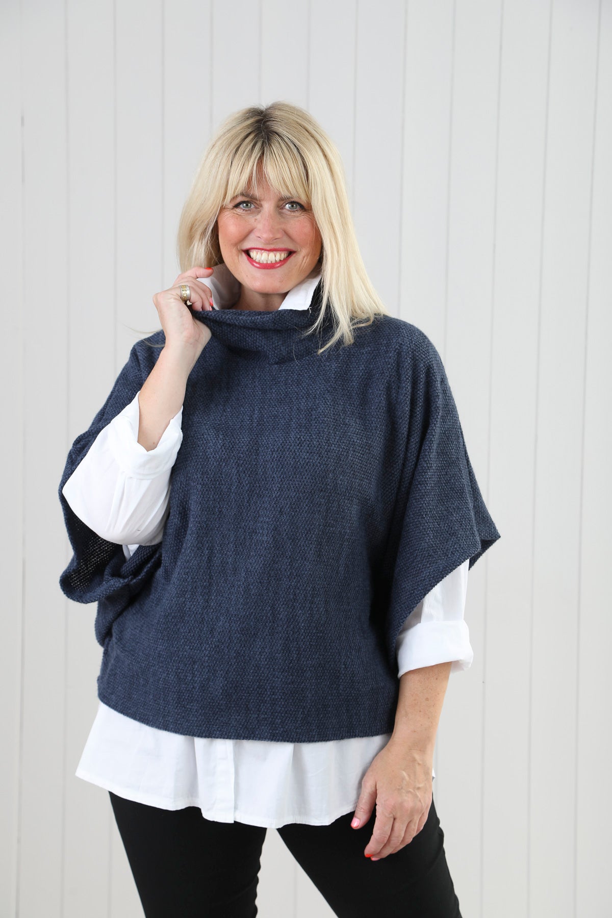 Goose Island Cowl Poncho Top One Size Assorted Colours