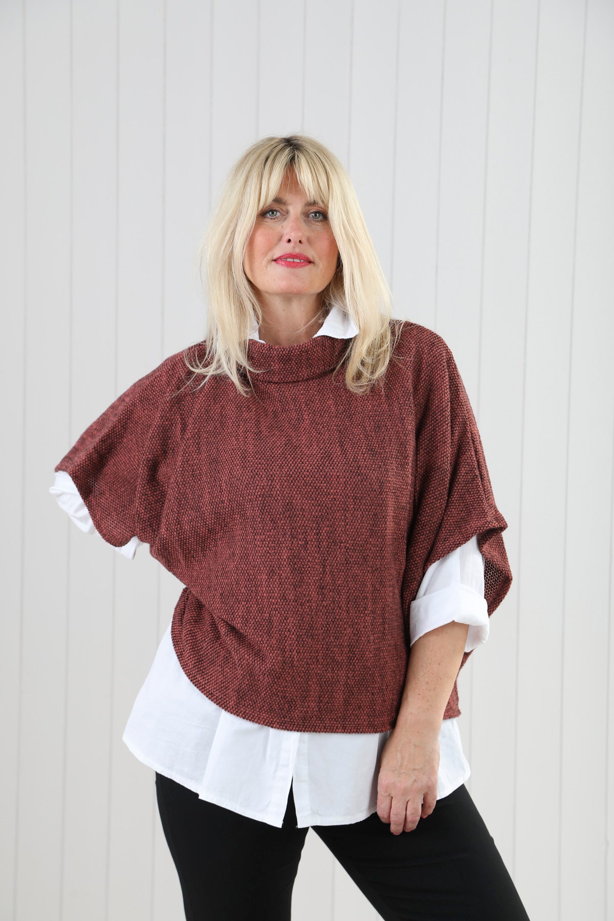 Goose Island Cowl Knit Poncho Top One Size Assorted Colours