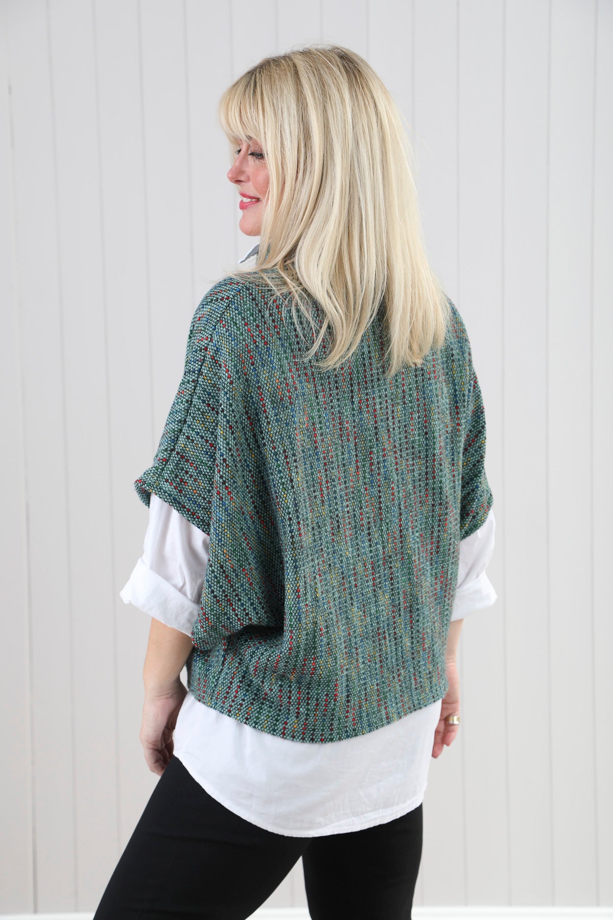 Goose Island Cowl Fleck Knit Poncho Top One Size Assorted Colours