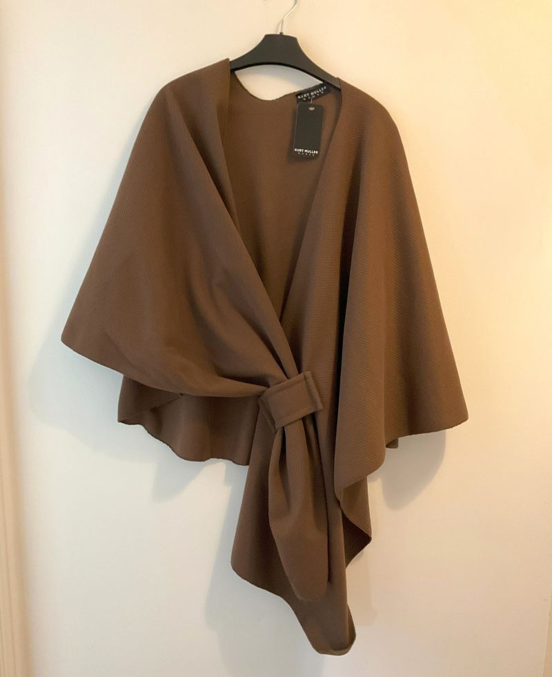 Kurt Muller Elegant Italian Knit Cape with Knot Closure One Size Assorted Colours