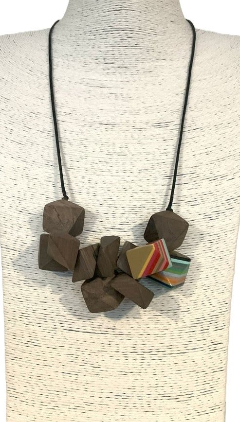 Noa Ecco Geometric Wood and Resin Prismas Necklace Adjustable Cord