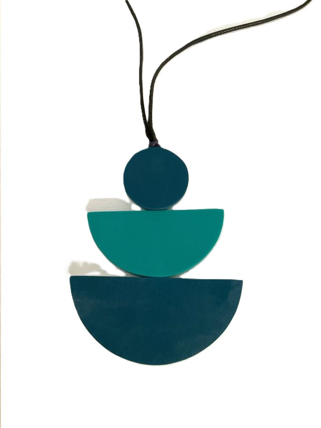 Unique Boat Shaped Pendant Necklace with Interchangeable Colours Adjustable by Noa Ecco